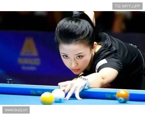 潘晓婷的日常：练球前先给指甲做保养？