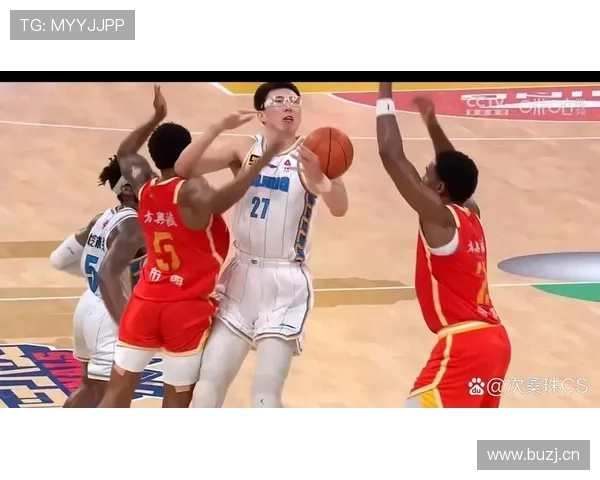 详细解析篮球比赛中抢篮板犯规判定的核心规则与执法标准 详细解析篮球比赛中抢篮板犯规判定的核心规则与执法标准
